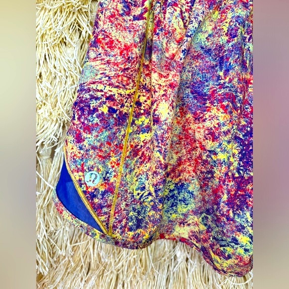 Lululemon SeaWheeze⚡️Hotty Hot High-Rise Lined Short 4" Long⚡️Woodland Sprint⚡️6 - Picture 5 of 15